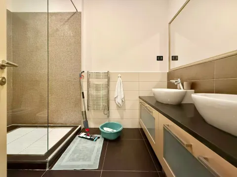Rent, two bedroom apartment, 126m², Kod Capital Plaze, Podgorica - image 9