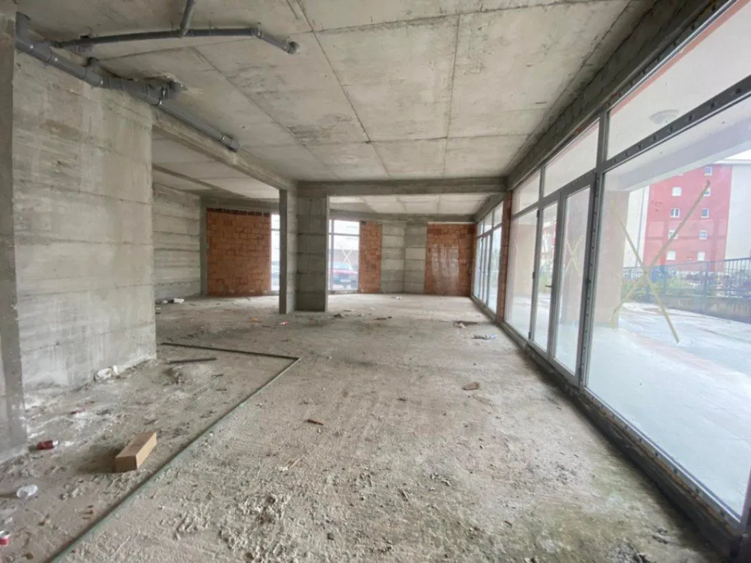 Rent, office space, 90m², Ljubović, Podgorica