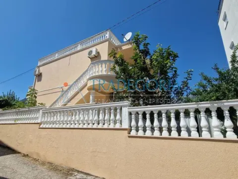 Prodaja, kuća, 194m², Sutomore, Bar