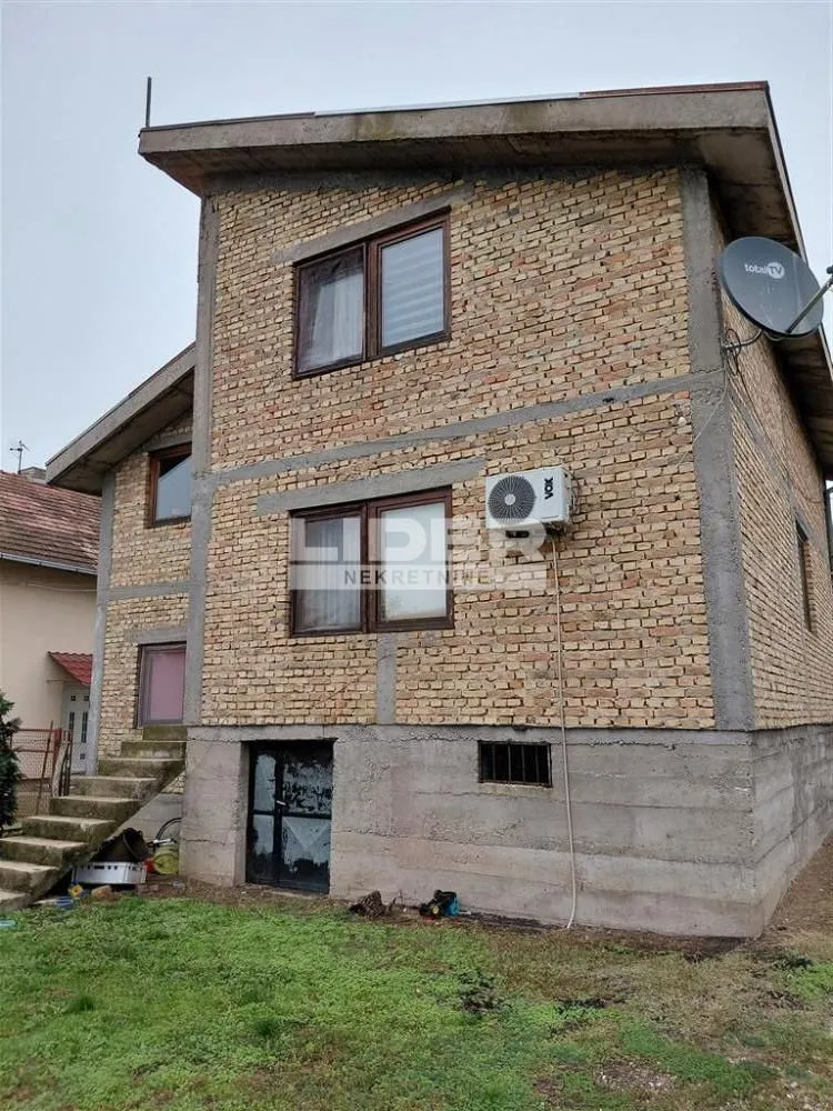 Sale, house, 200m², Šimanovci, Pećinci