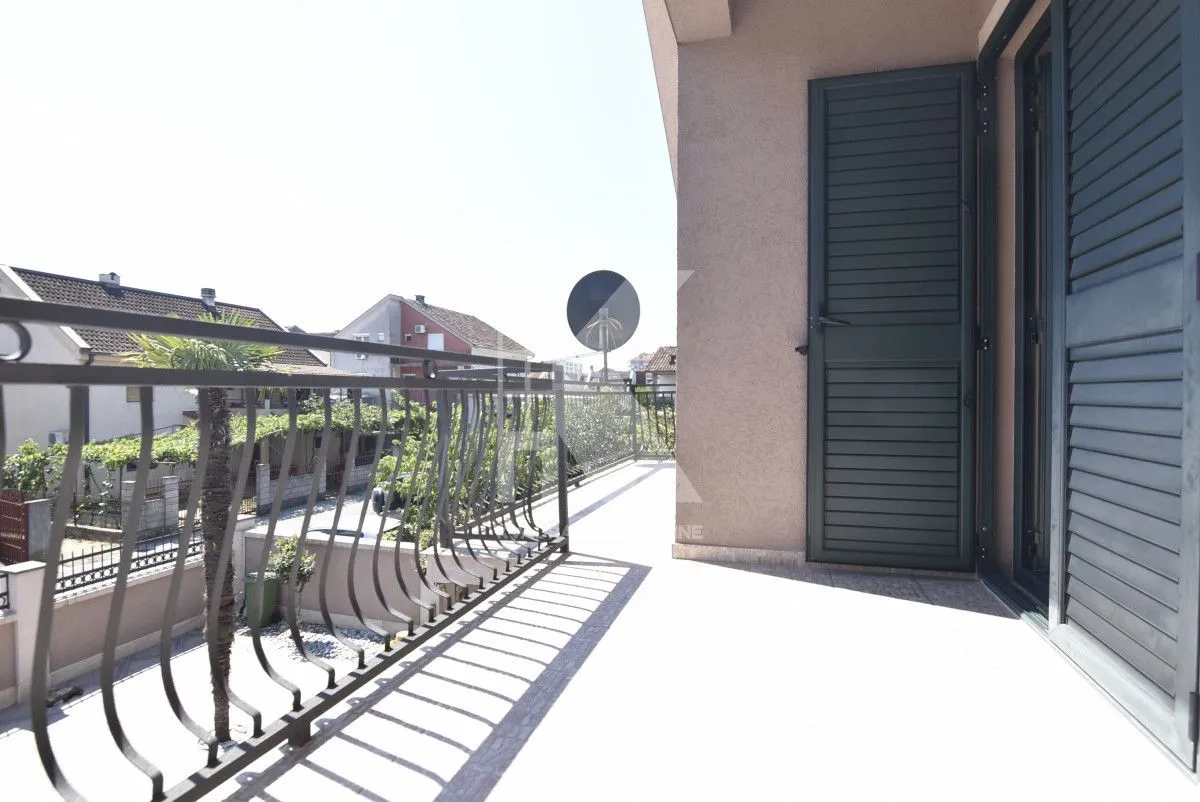 Rent, house, 200m², Stari Aerodrom, Podgorica