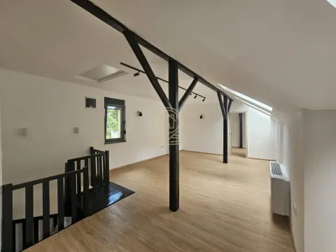 Izdavanje, poslovni prostor, 125m², Slavija, Vračar Sve Podlokacije - image 10