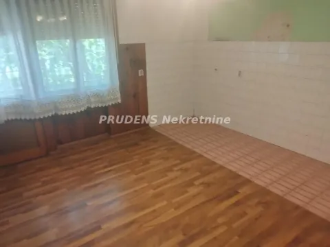 Prodaja, kuća, 150m², Bečmen, Surčin - image 7