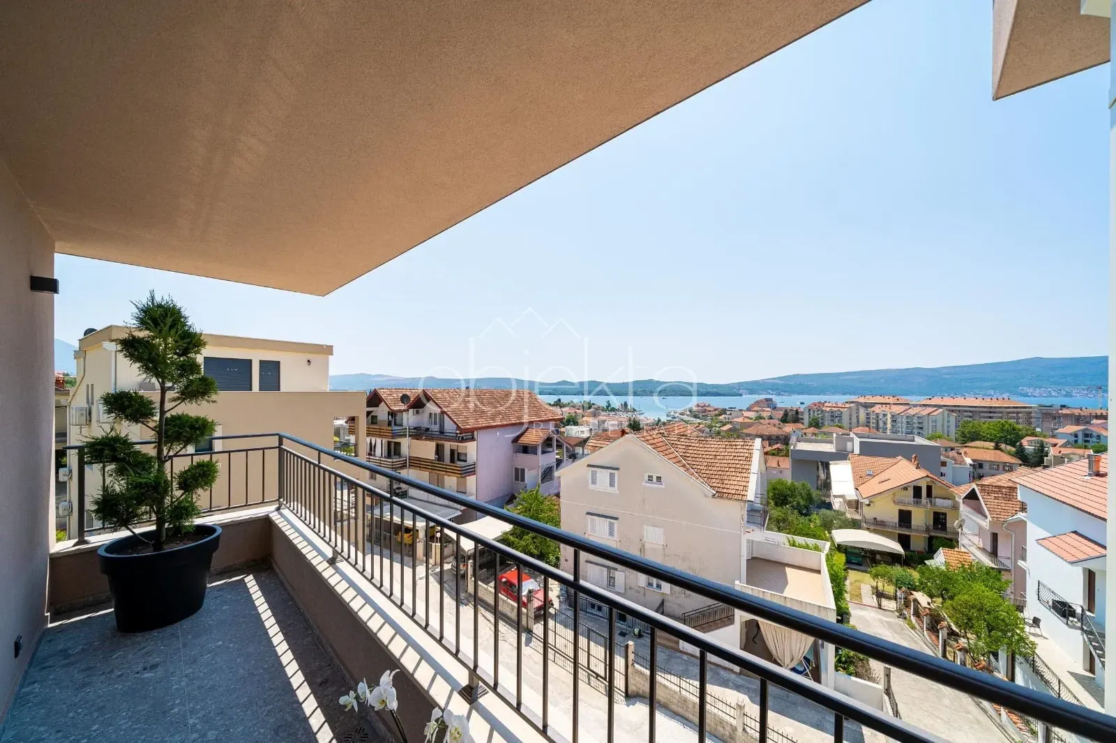Sale, apartment, 78m², Tivat, Crna Gora