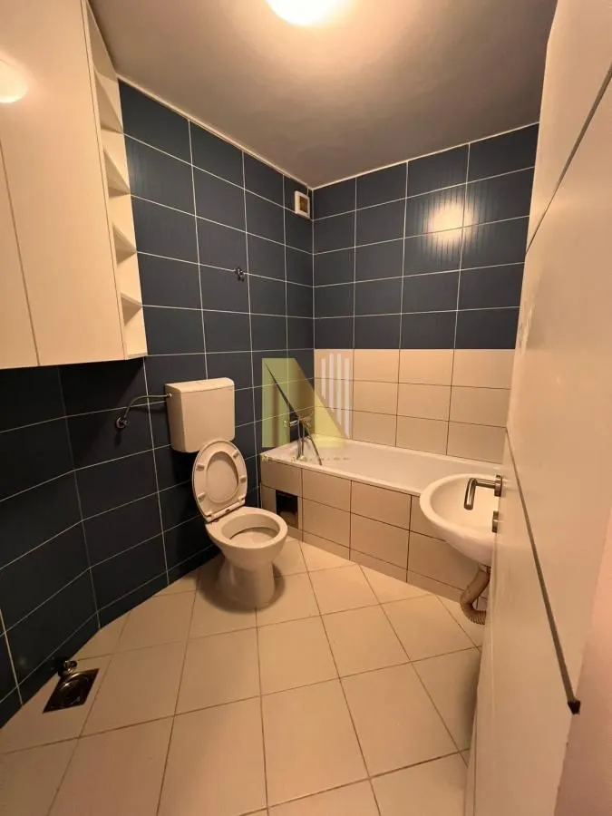 Prodaja, četvorosoban stan, 117m², Bulevar Evrope, Novi Sad Sve Podlokacije