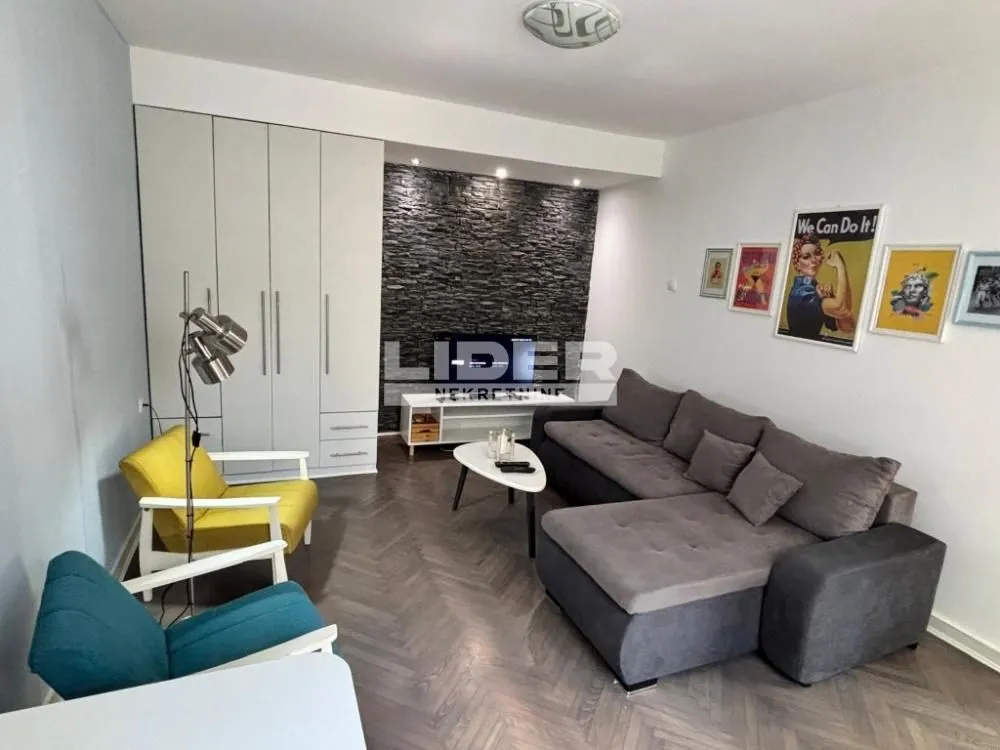 Prodaja, dvosoban stan, 42m², Karaburma, Palilula Sve Podlokacije