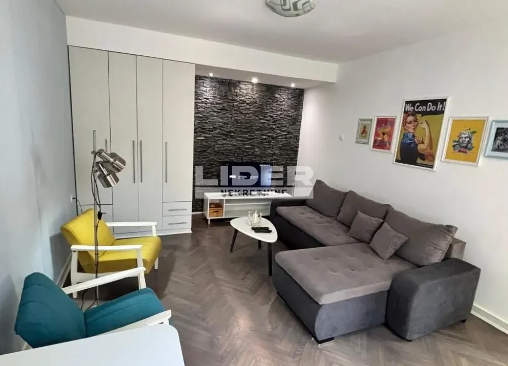 Prodaja, dvosoban stan, 42m², Karaburma, Palilula Sve Podlokacije