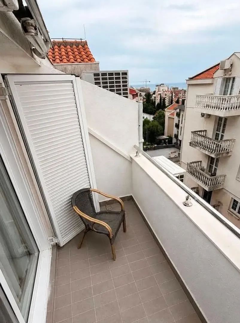 Sale, two bedroom apartment, 66m², Podkošljun, Budva