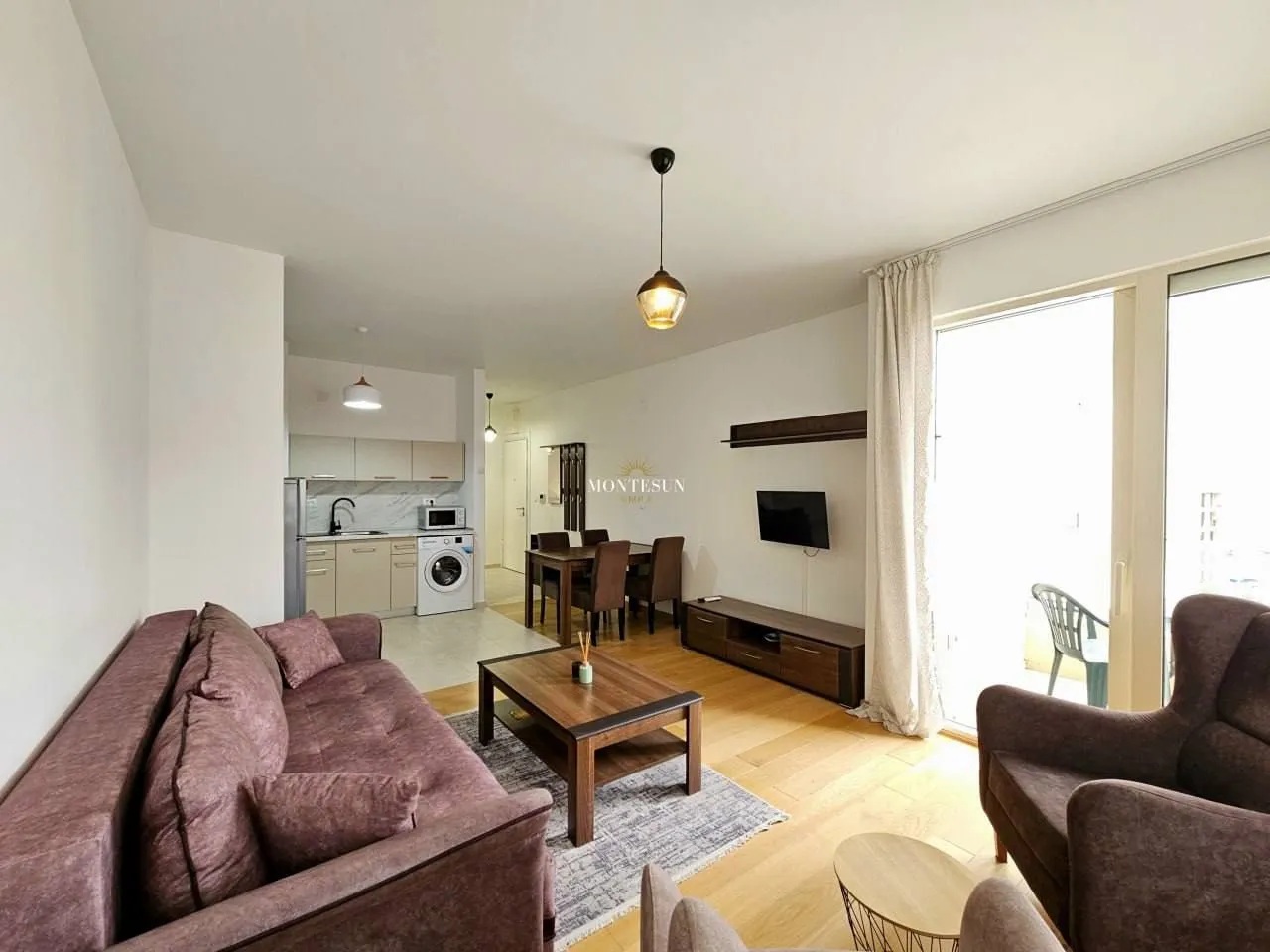 Rent, one bedroom apartment, 47m², Bečići, Budva