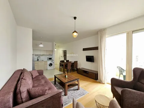 Rent, one bedroom apartment, 47m², Bečići, Budva - image 24