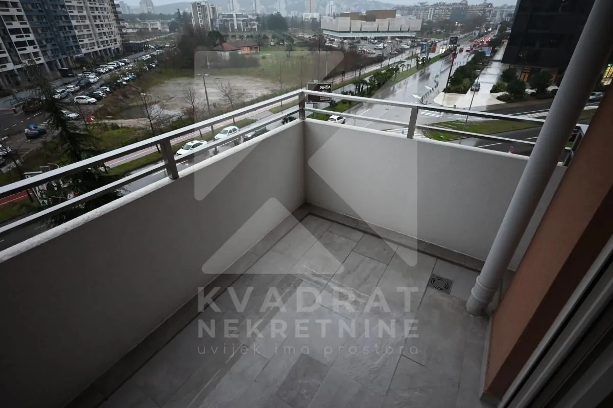 Rent, office space, 65m², Central Point, Podgorica