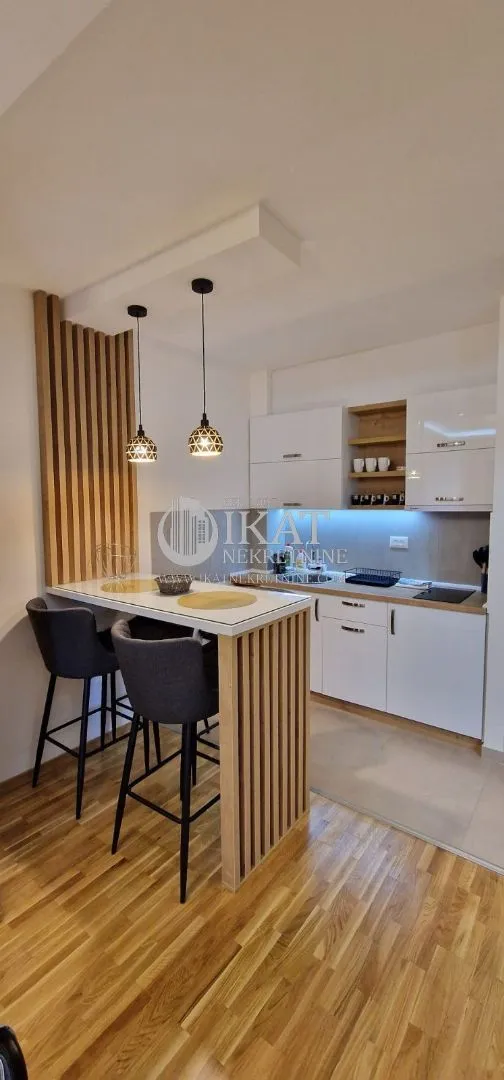 Prodaja, jednosoban stan, 35m², 25. Maj, Zlatibor