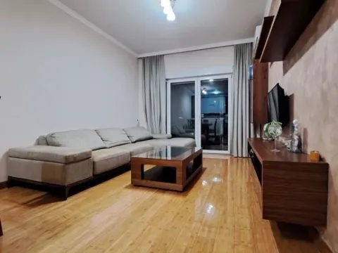 Prodaja, dvosoban stan, 72m², Zabjelo, Podgorica