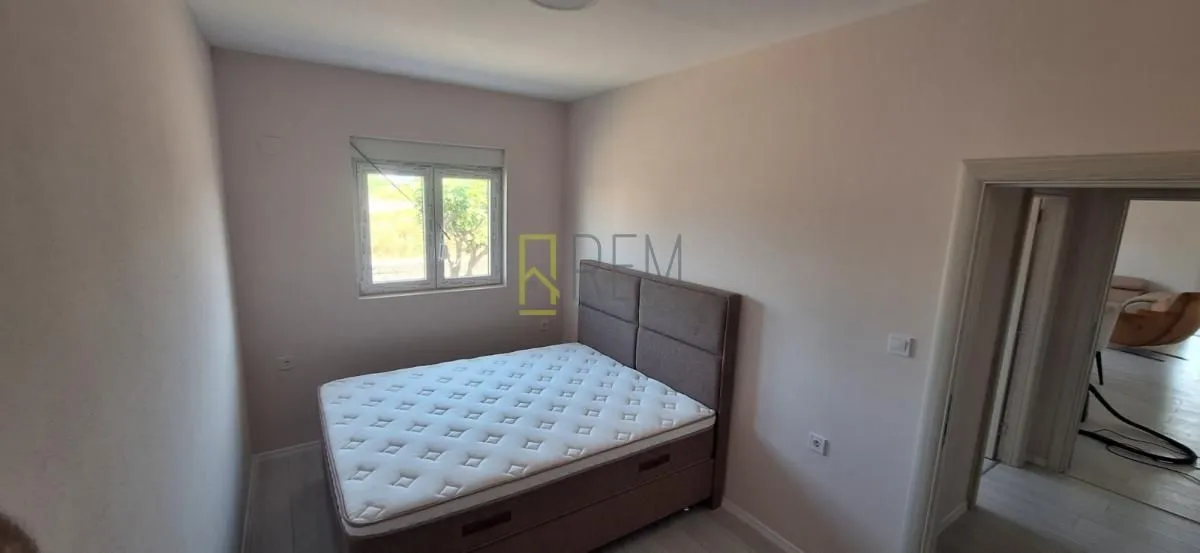 Rent, house, 95m², Donji Kokoti, Podgorica