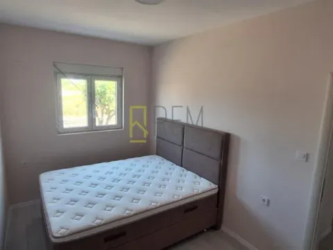 Izdavanje, kuća, 95m², Donji Kokoti, Podgorica - image 4