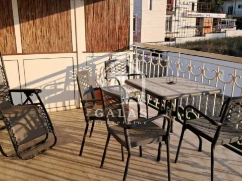 Rent, four bedroom apartment, 135m², Savski Venac, Beograd - image 13