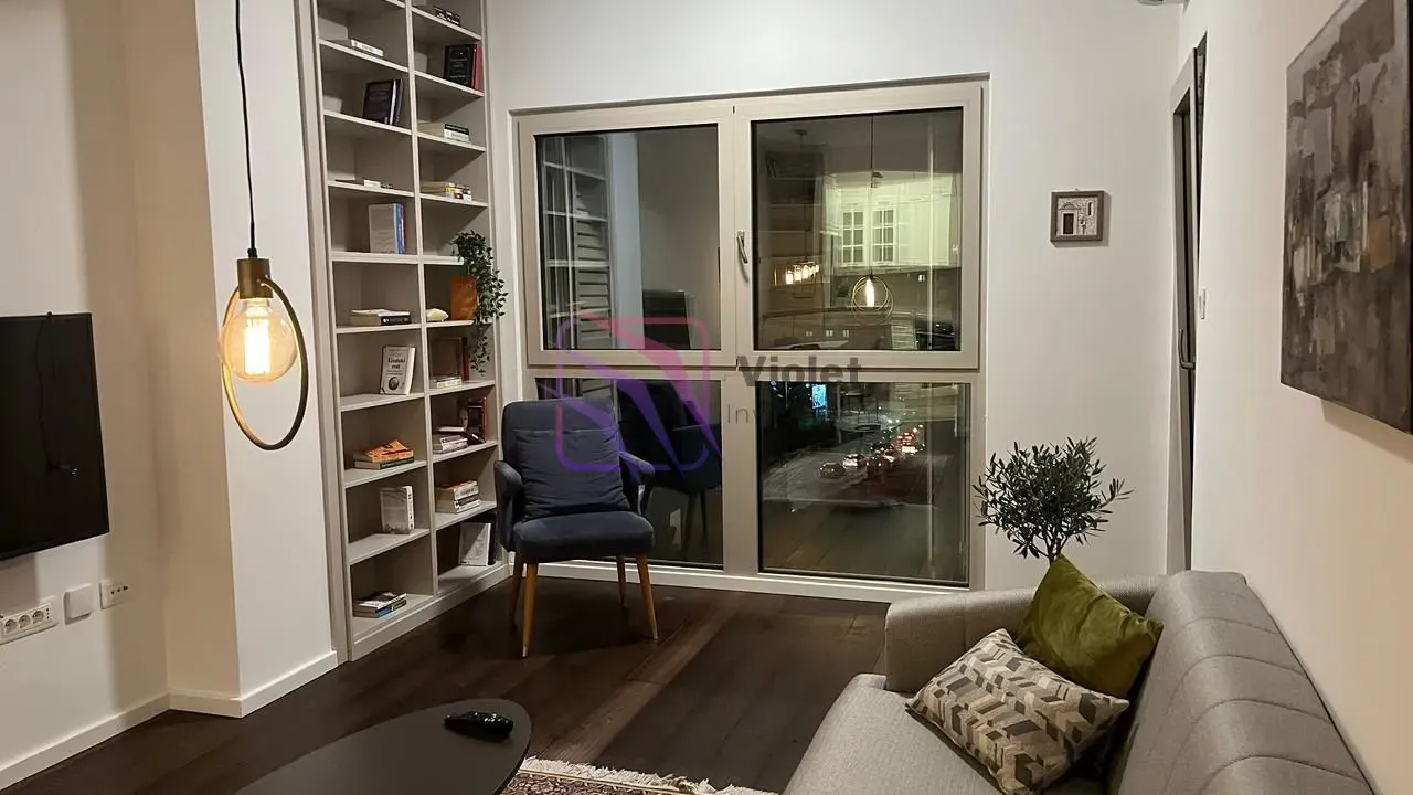 Izdavanje, jednosoban stan, 48m², Vezirov Most, Podgorica