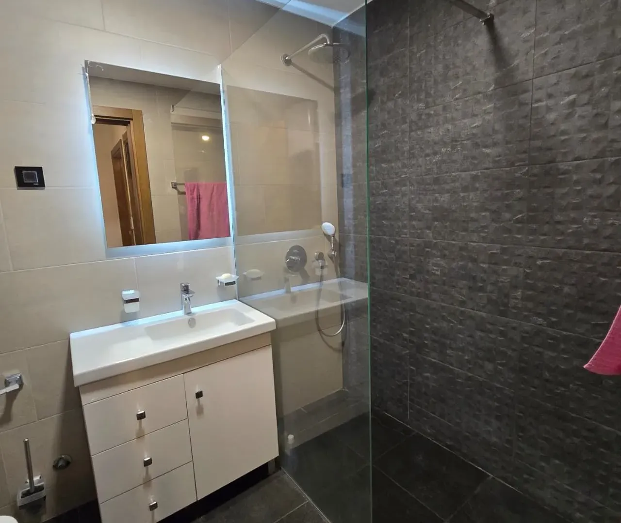 Prodaja, jednosoban stan, 49m², Ljubović, Podgorica
