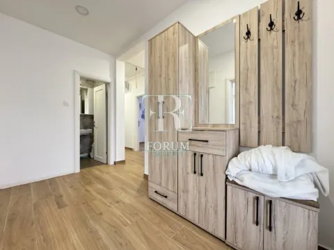 Izdavanje, kuća, 130m², Murtovina, Podgorica - image 6