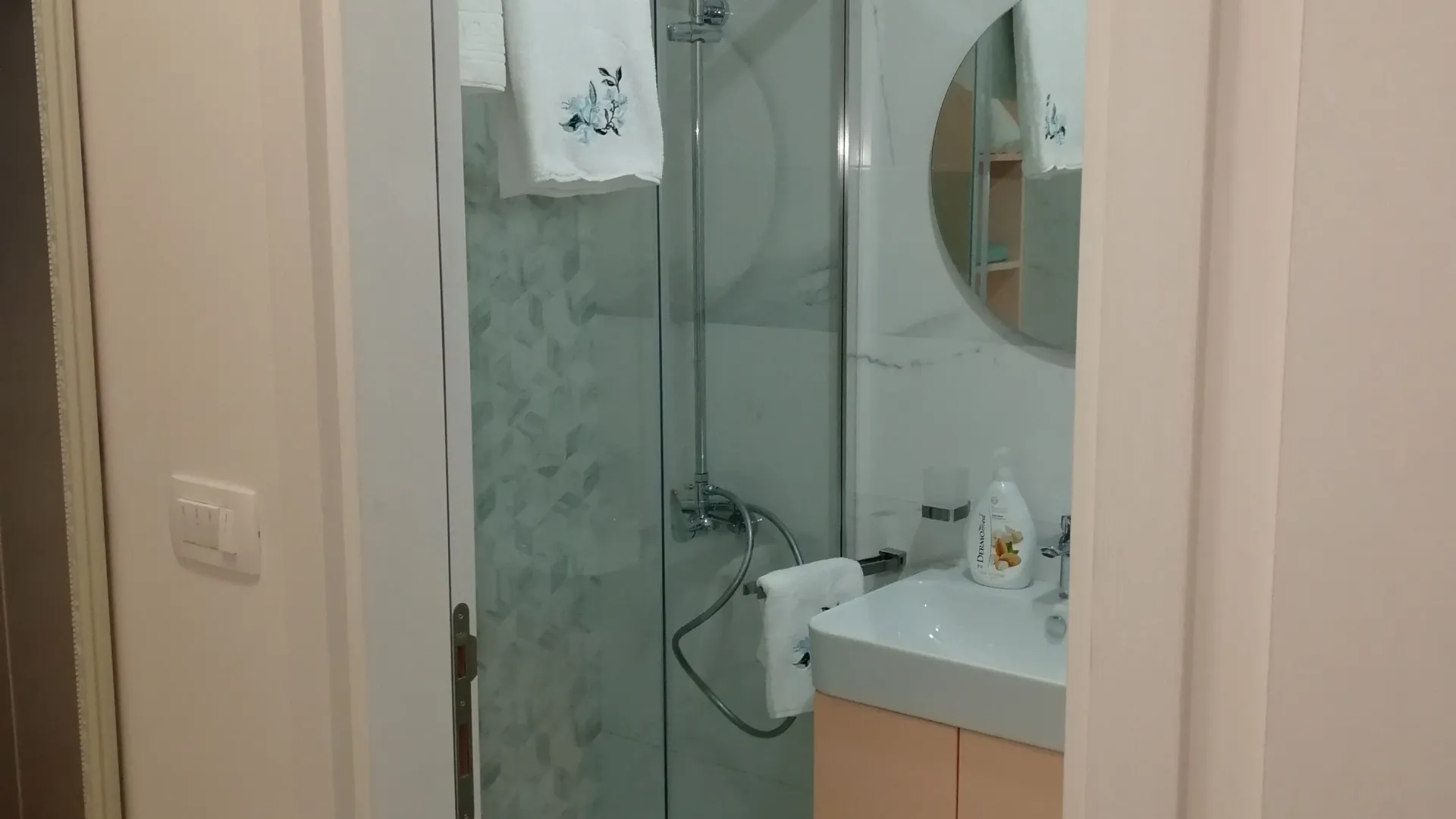 Rent, one bedroom apartment, 49m², Central Point, Podgorica