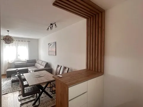 Izdavanje, jednosoban stan, 45m², New City, Podgorica - image 4