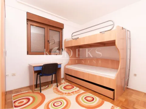 Izdavanje, trosoban stan, 71m², Stari Aerodrom, Podgorica - image 9