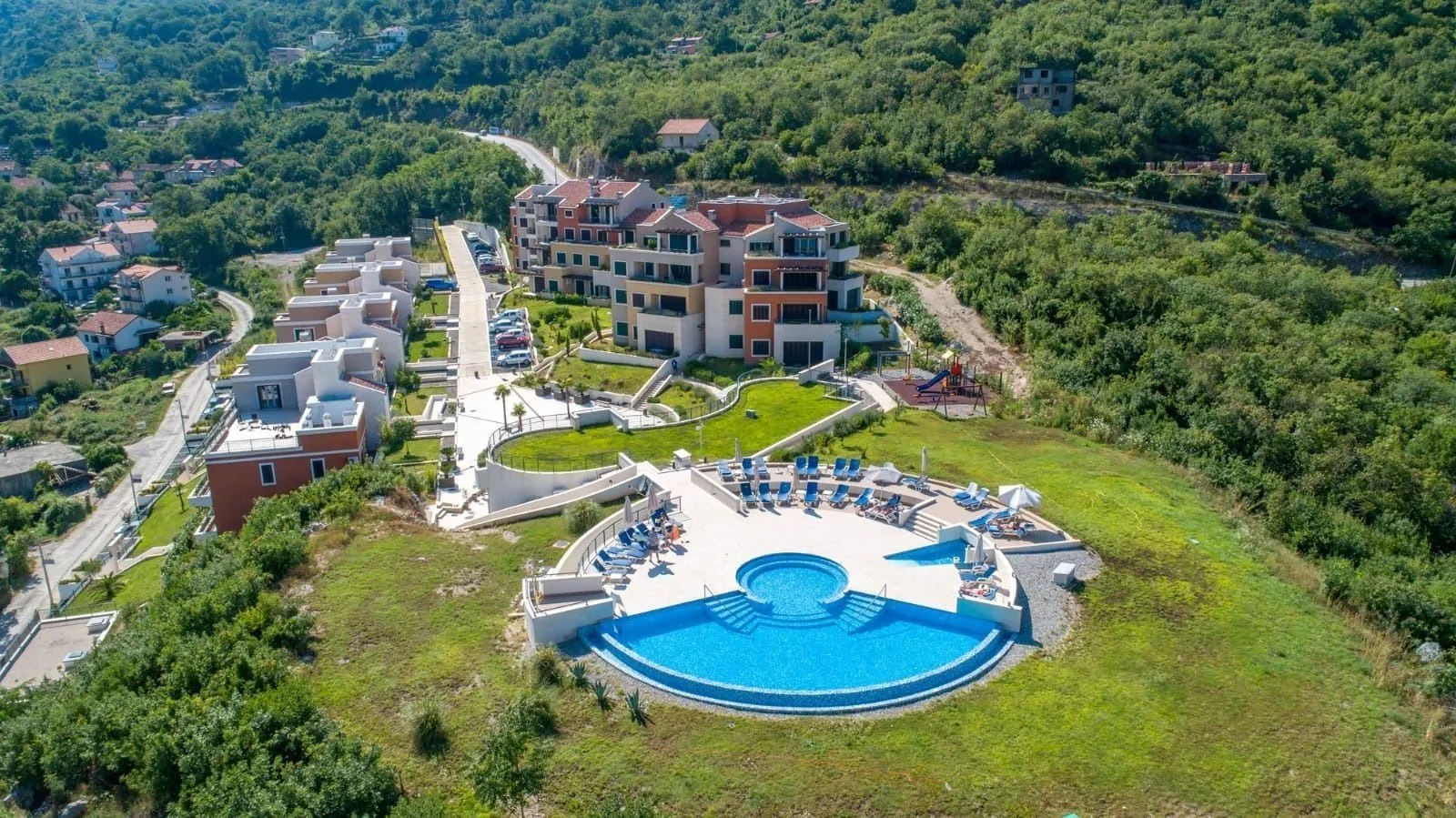 Prodaja, dvosoban stan, 92m², Morinj, Kotor