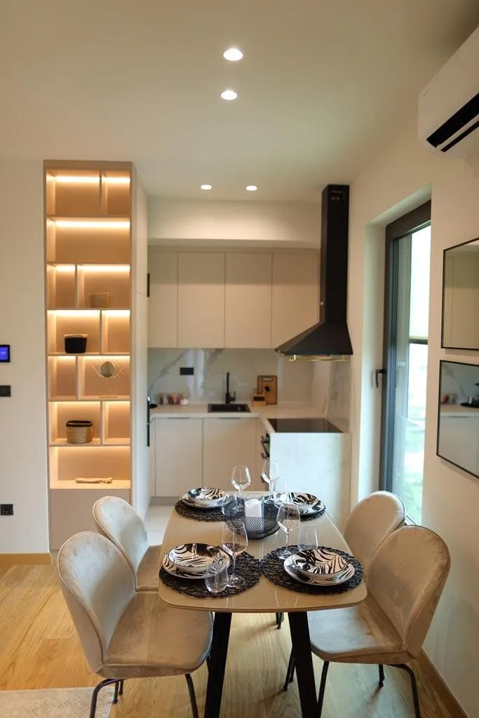 Izdavanje, jednosoban stan, 45m², Centar, Podgorica