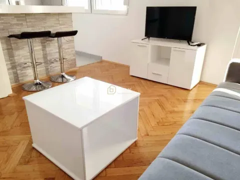 Izdavanje, jednosoban stan, 35m², Centar, Niš - image 4