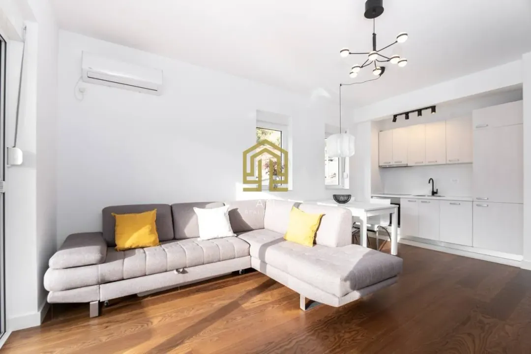 Izdavanje, jednosoban stan, 65m², Pržno, Budva