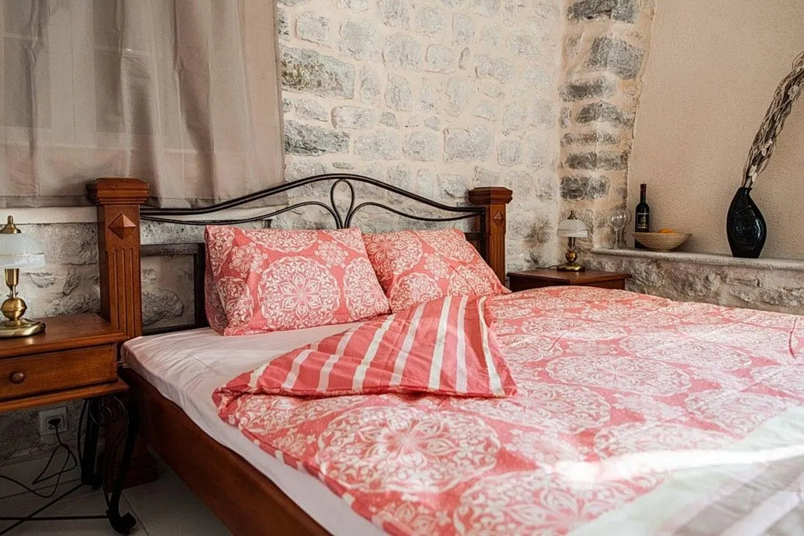 Prodaja, jednosoban stan, 54m², Prčanj, Kotor