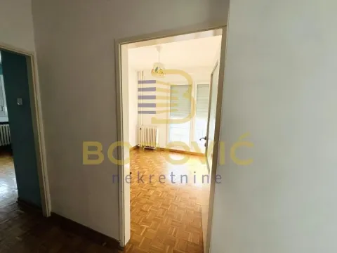 Rent, two bedroom apartment, 67m², Savski Venac, Beograd - image 8