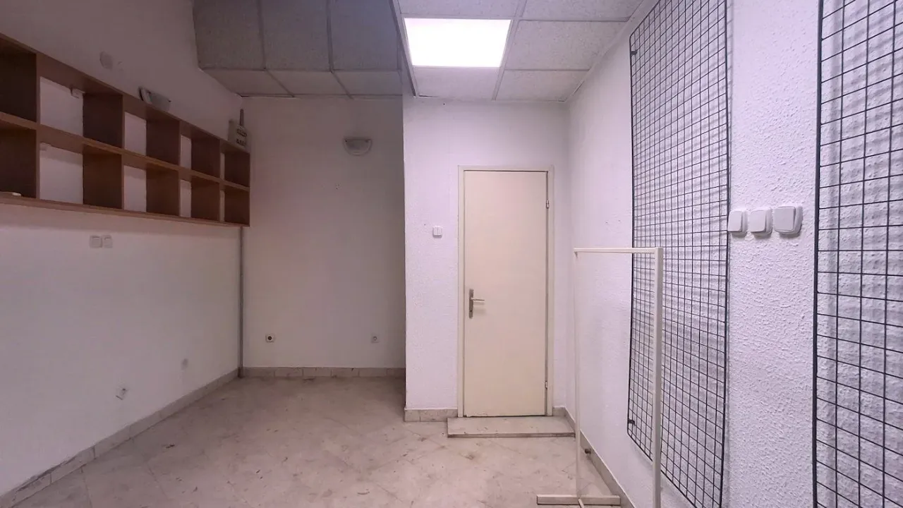 Izdavanje, poslovni prostor, 15m², Preko Morače, Podgorica