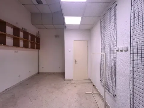 Izdavanje, poslovni prostor, 15m², Preko Morače, Podgorica