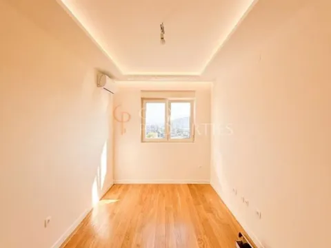 Izdavanje, stan, 86m², Central Point, Podgorica - image 3