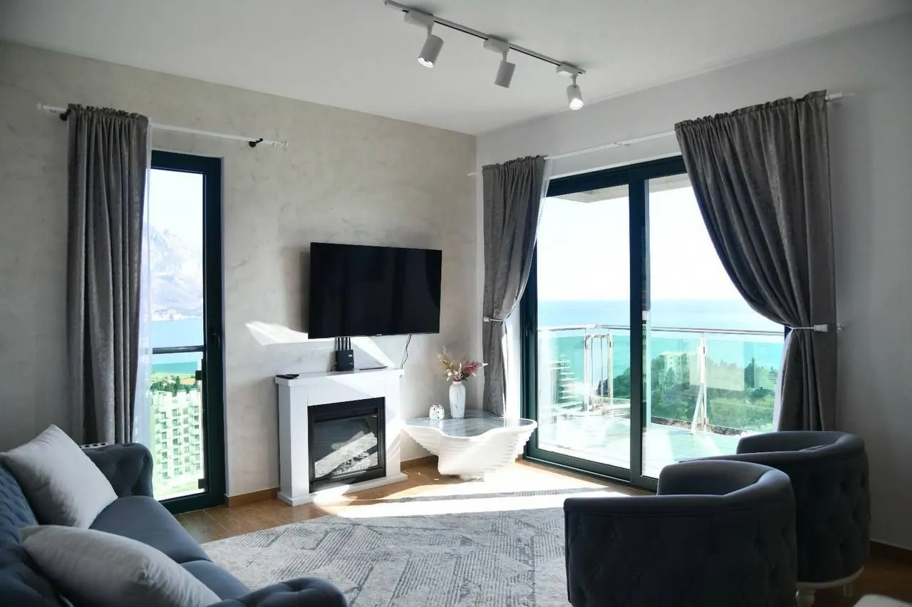 Prodaja, dvosoban stan, 72m², Bečići, Budva