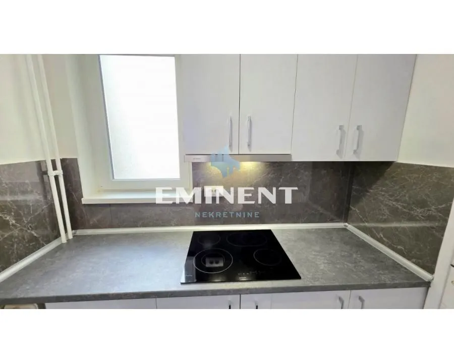 Izdavanje, dvosoban stan, 46m², Slavija, Vračar Sve Podlokacije