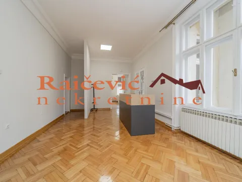 Izdavanje, poslovni prostor, 239m², Stari Grad, Beograd - image 5