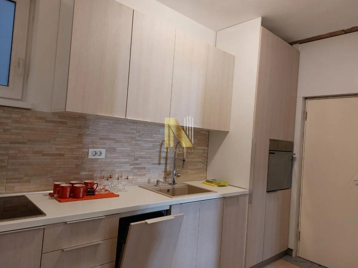 Rent, three bedroom apartment, 65m², Centar, Novi Sad