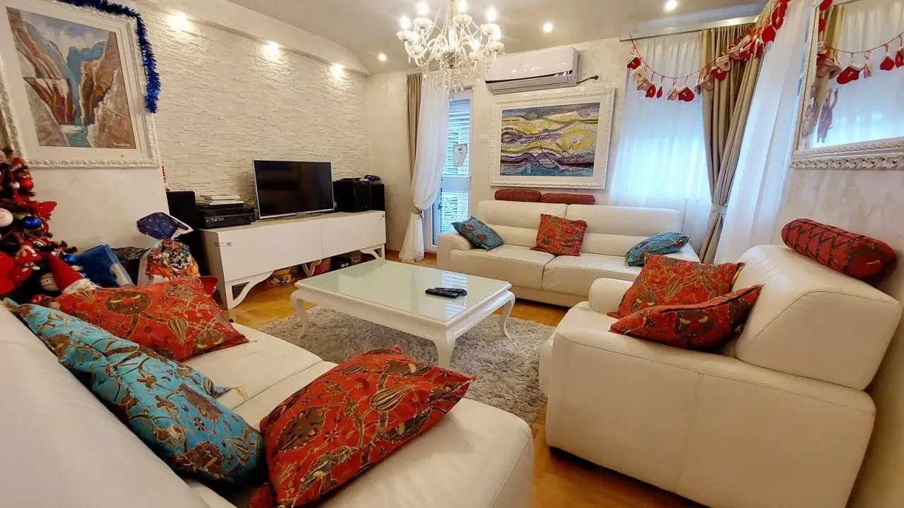 Sale, two bedroom apartment, 90m², Rozino, Budva