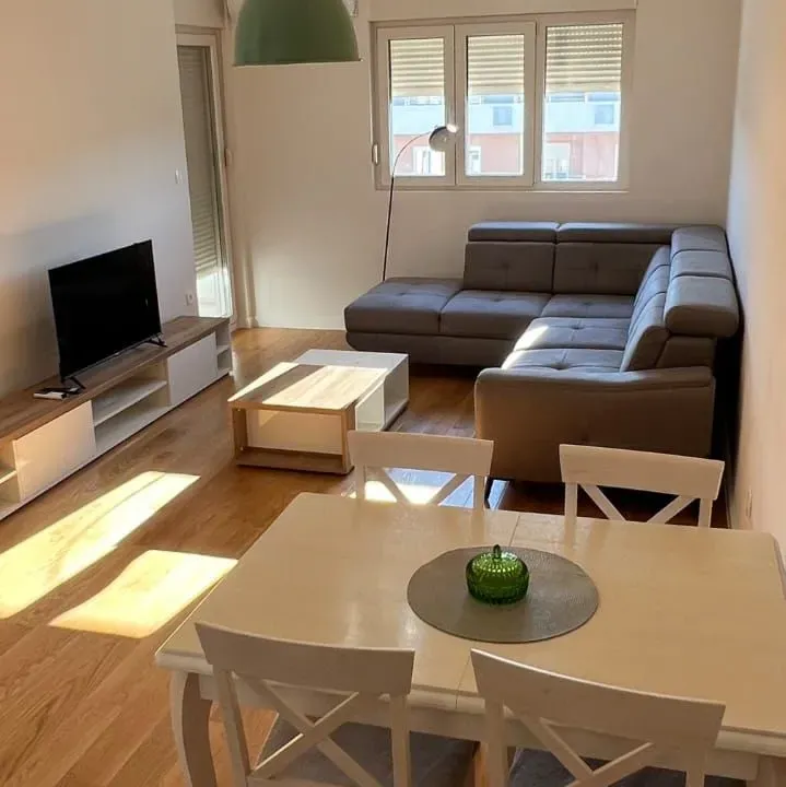 Prodaja, jednosoban stan, 49m², Central Point, Podgorica