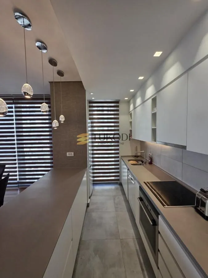 Sale, four bedroom apartment, 138m², Savski Venac, Beograd