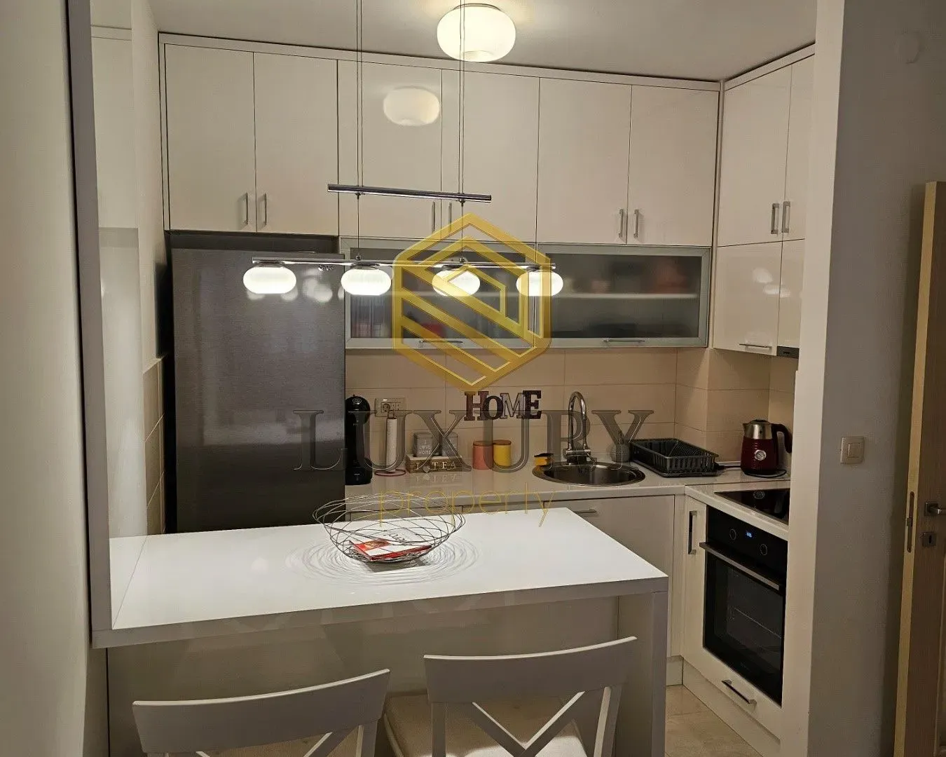 Izdavanje, jednosoban stan, 46m², City Kvart, Podgorica