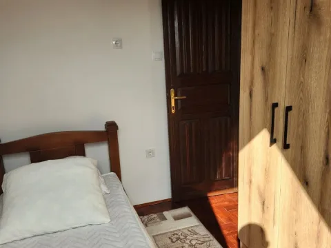 Prodaja, trosoban stan, 57m², Stara varoš, Nikšić - image 11