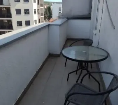 Izdavanje, trosoban stan, 95m², Đeram Pijaca, Beograd - image 12