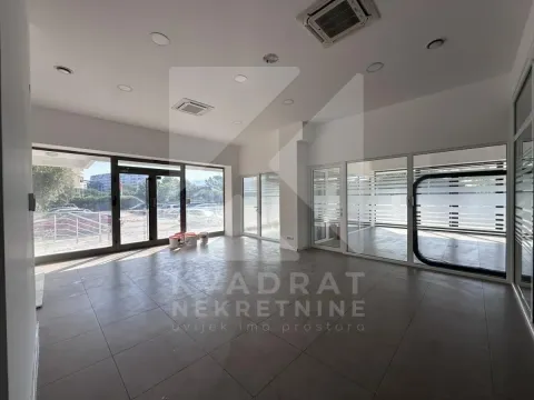 Rent, office space, 362m², Ljubović, Podgorica - image 27