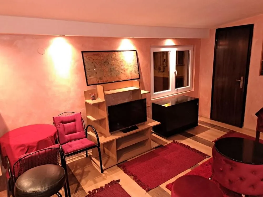 Izdavanje, jednosoban stan, 35m², Vukov Spomenik, Zvezdara Sve Podlokacije
