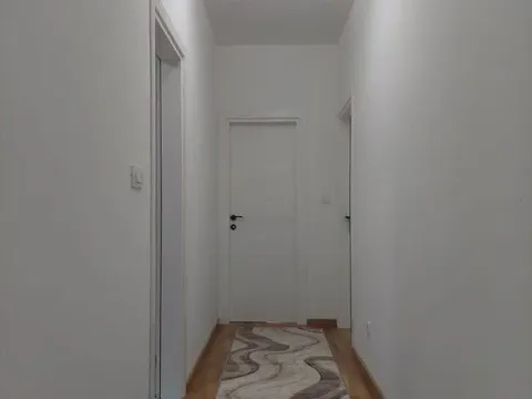 Izdavanje, dvosoban stan, 67m², Zagorič, Podgorica - image 12