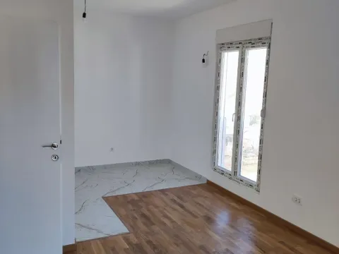 Izdavanje, jednosoban stan, 42m², Zagorič, Podgorica - image 3