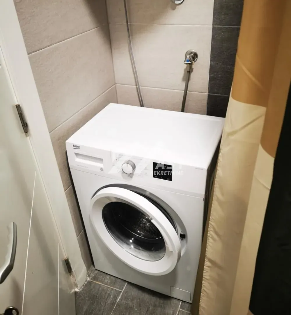 Izdavanje, jednosoban stan, 32m², Telep, Novi Sad Sve Podlokacije
